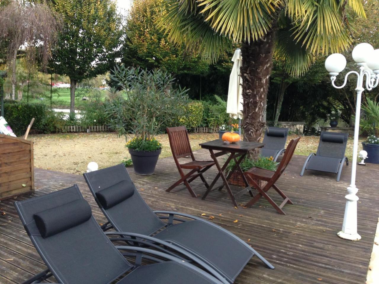 Le Lavoir Bed & Breakfast Chateauroux Ngoại thất bức ảnh